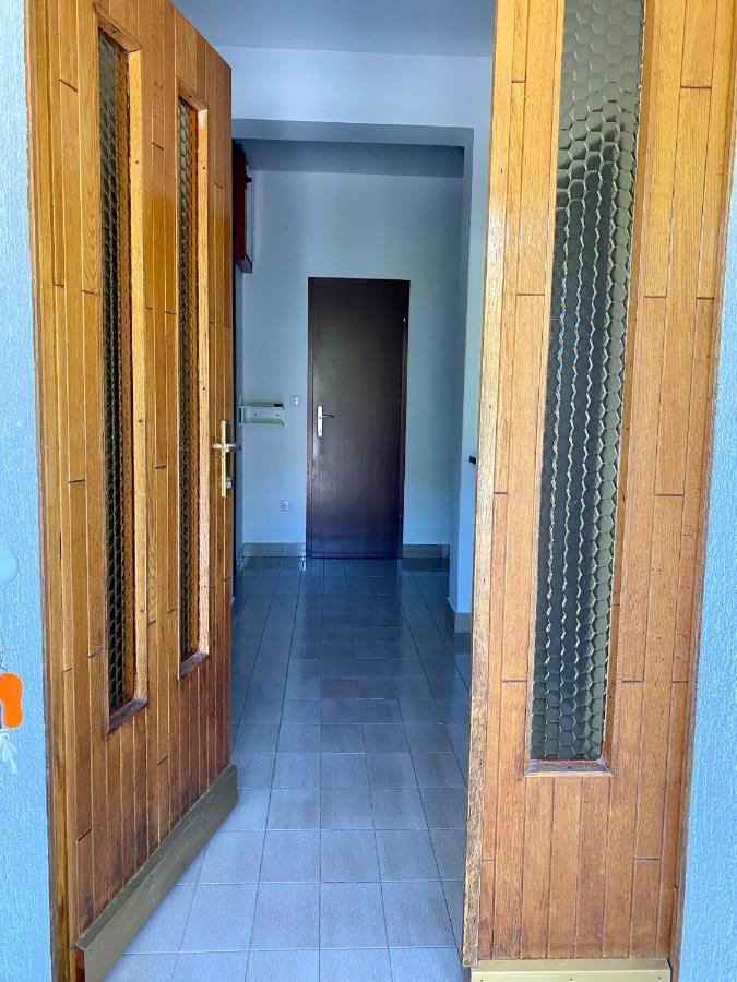 Apartmani Luka Zrnovo Eksteriør bilde