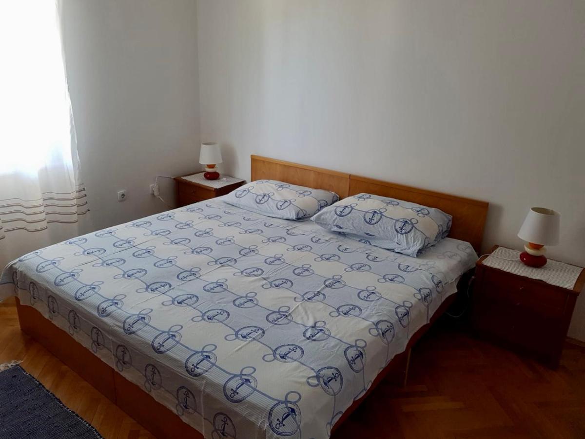 Apartmani Luka Zrnovo Eksteriør bilde